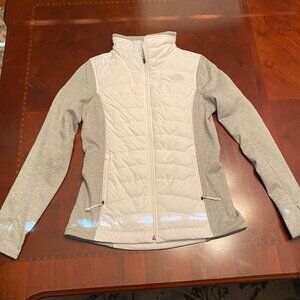 The North Face Womens light puffer coat / jacket size small white gray
